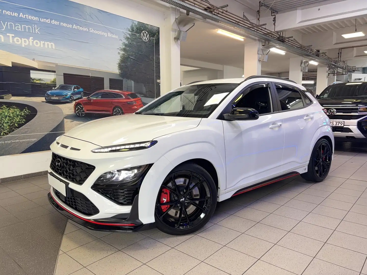 Hyundai KONA 2.0 T-GDI Automatik N Performance NAVI+HUD Weiß - 1