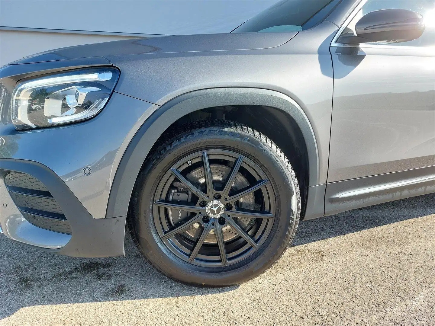 Mercedes-Benz GLB 220 d 4M AMG-Line AHK Grau - 2