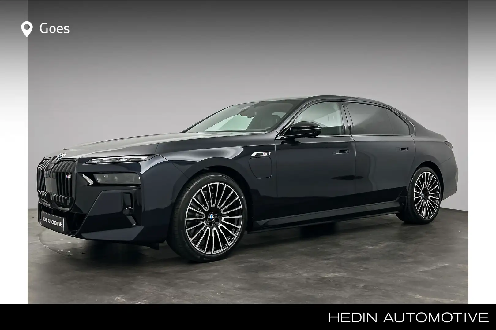 BMW 760 7-serie M760e xDrive M-Sport | Rear Seat Entertain Schwarz - 1
