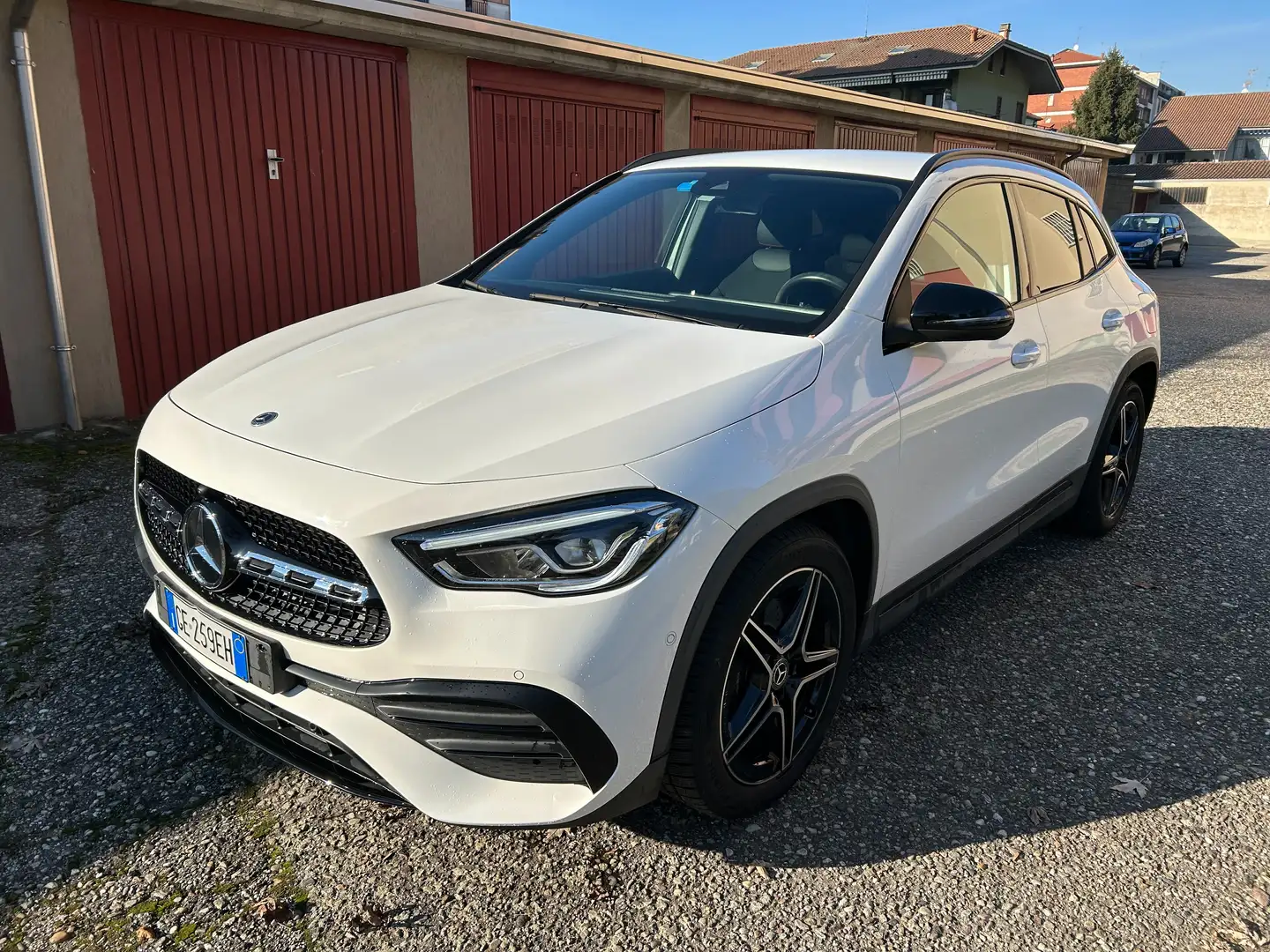 Mercedes-Benz GLA 180 GLA-H247 2020 Premium auto Bianco - 1