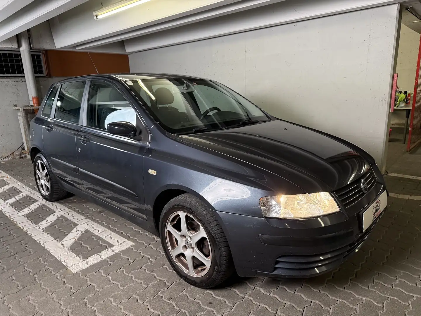 Fiat Stilo 1.2 16V Active KLIMA Grau - 2