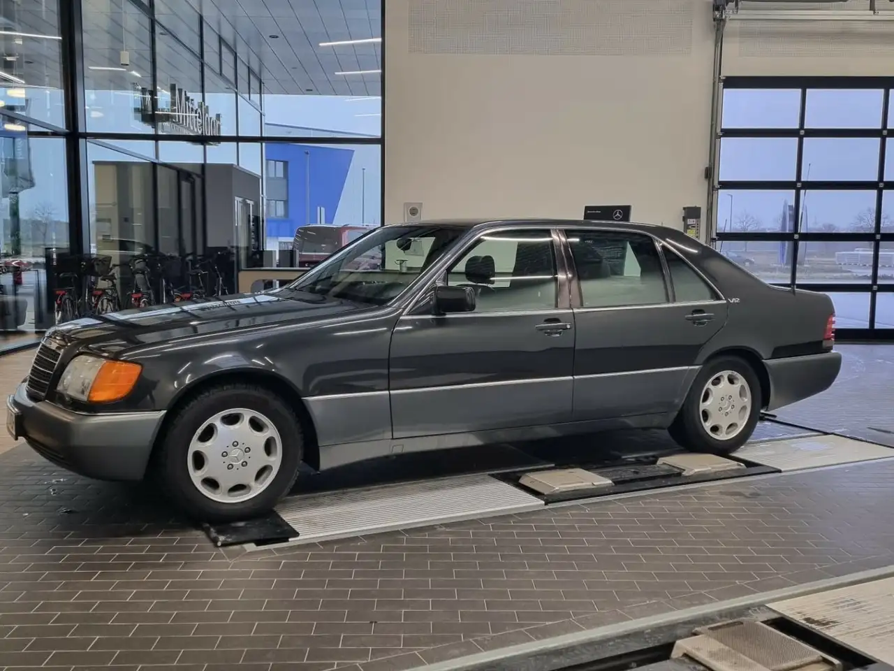 Mercedes-Benz 600