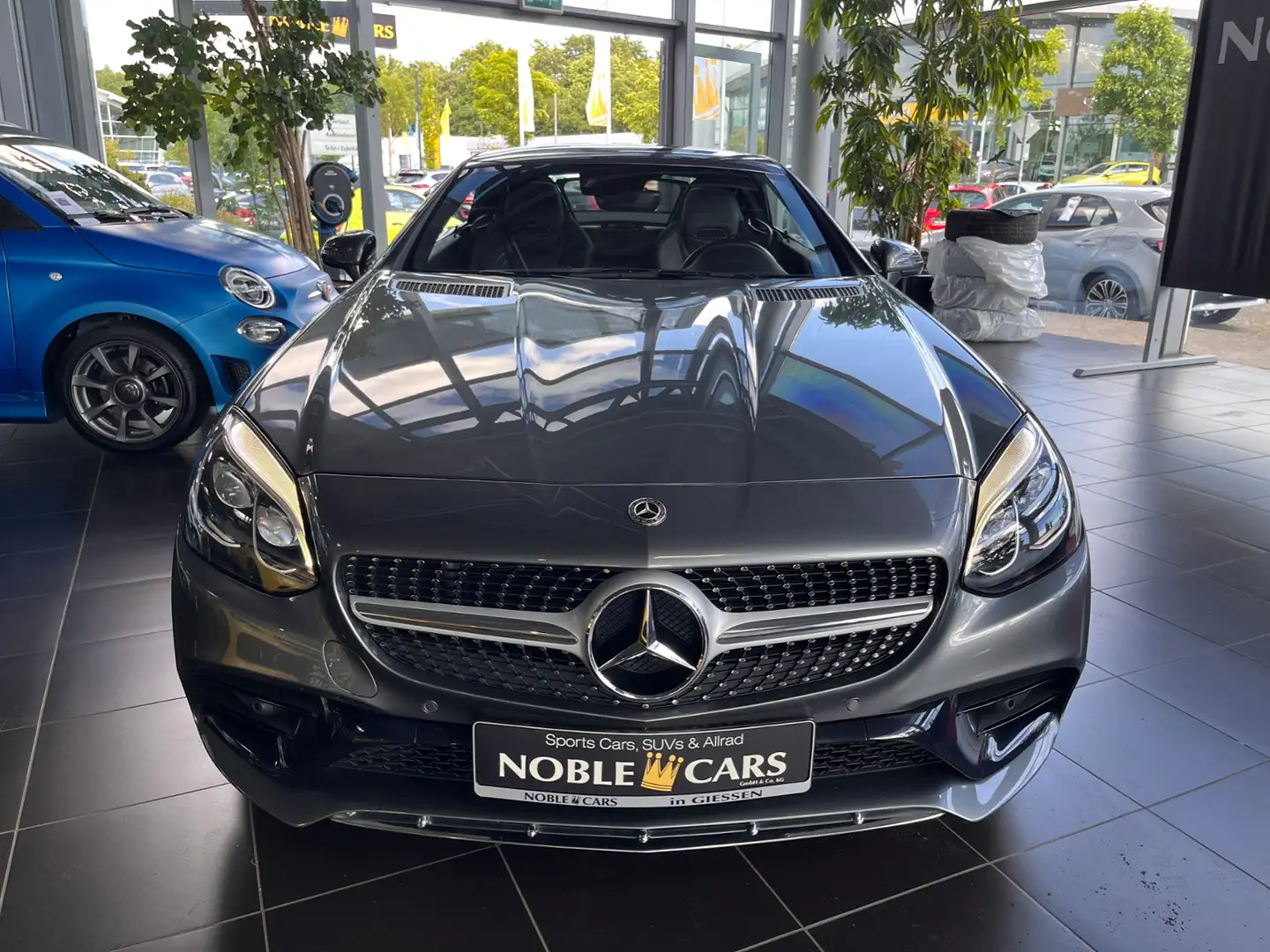 Mercedes-Benz SLC 300 AMG Line MEMORY LED NAVI Gris - 2