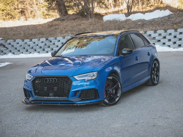 Audi RS3 2.5 TFSI quattro * Arablau * Neuwertiger Zustand*