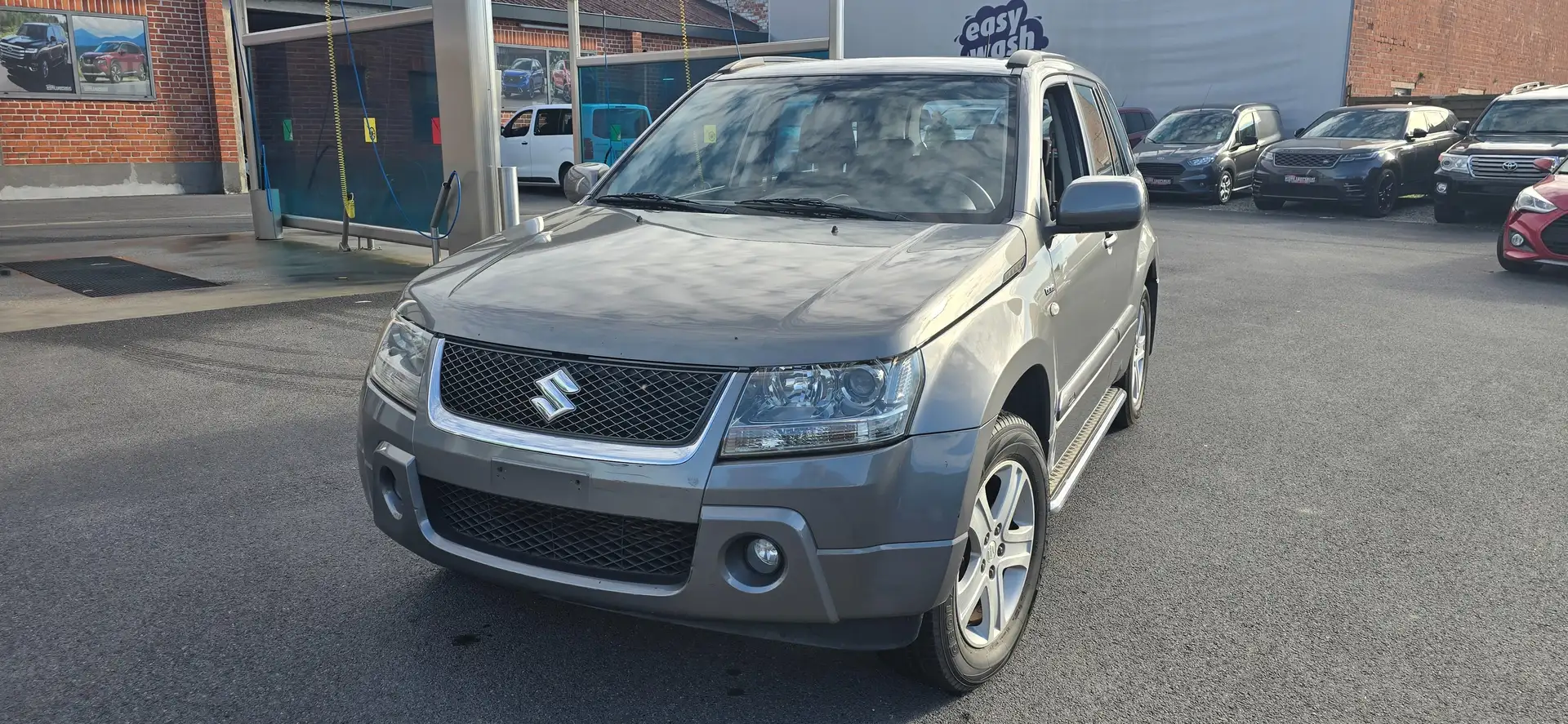 Suzuki Grand Vitara Grand Vitara 1.9 DDiS Club DPF Grijs - 2