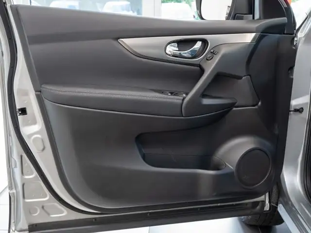 Nissan Qashqai view 17