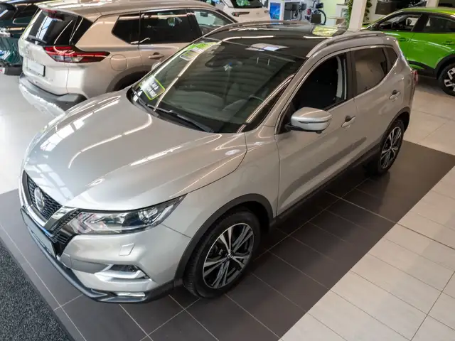Nissan Qashqai view 2