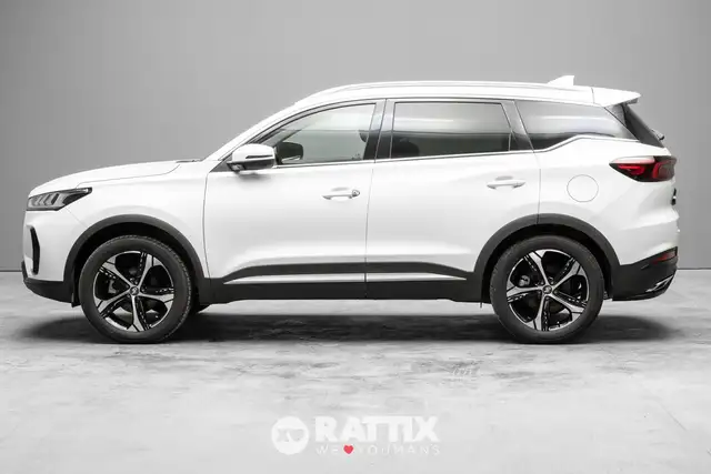 DR Automobiles DR6.0 view 2