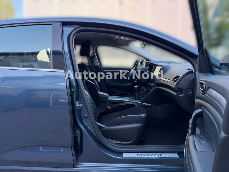Renault Megane IV ENERGY TCe 130 Intens/AHK/LED/KAMERA — photo 11