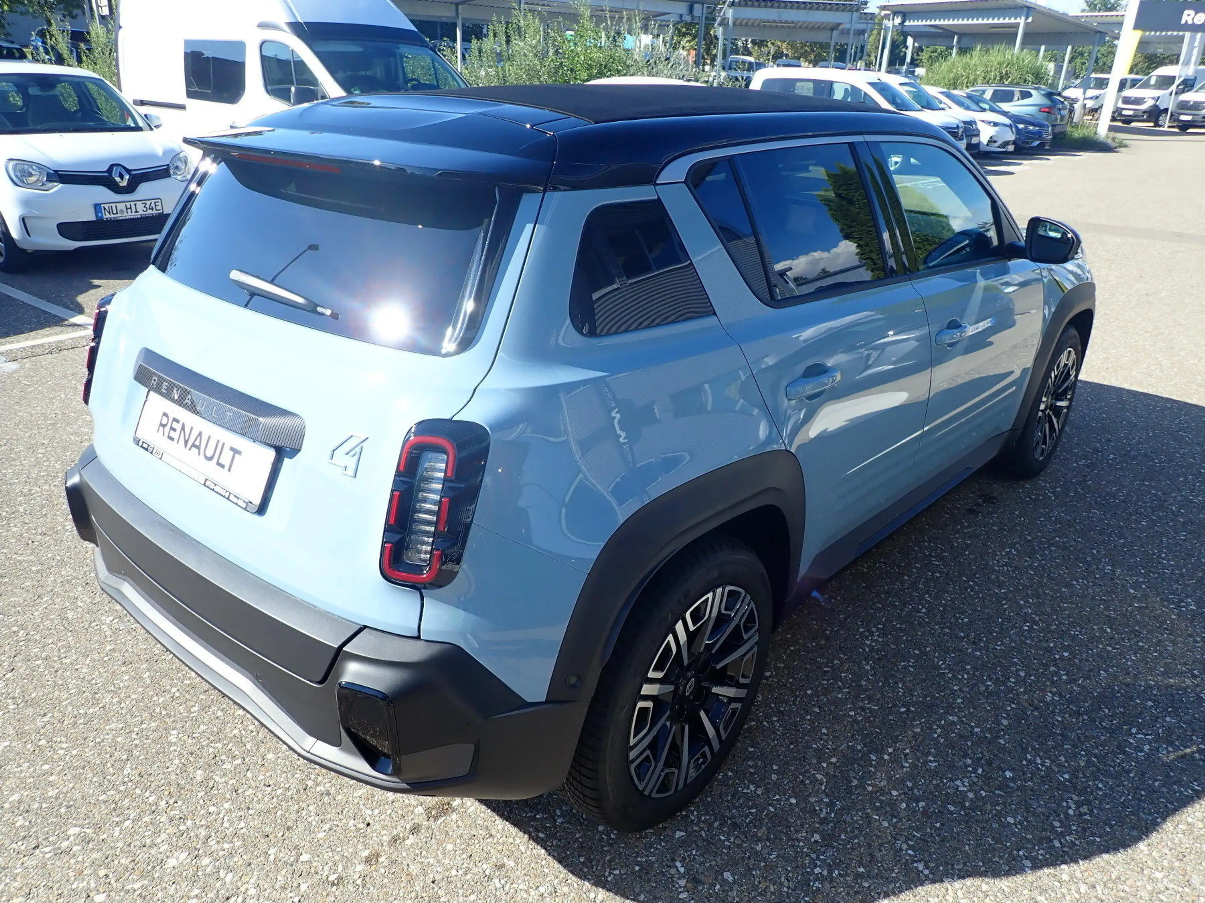 Renault R 4 E-Tech elektr. Iconic "plein sud" 150 Comfort Range — photo 4