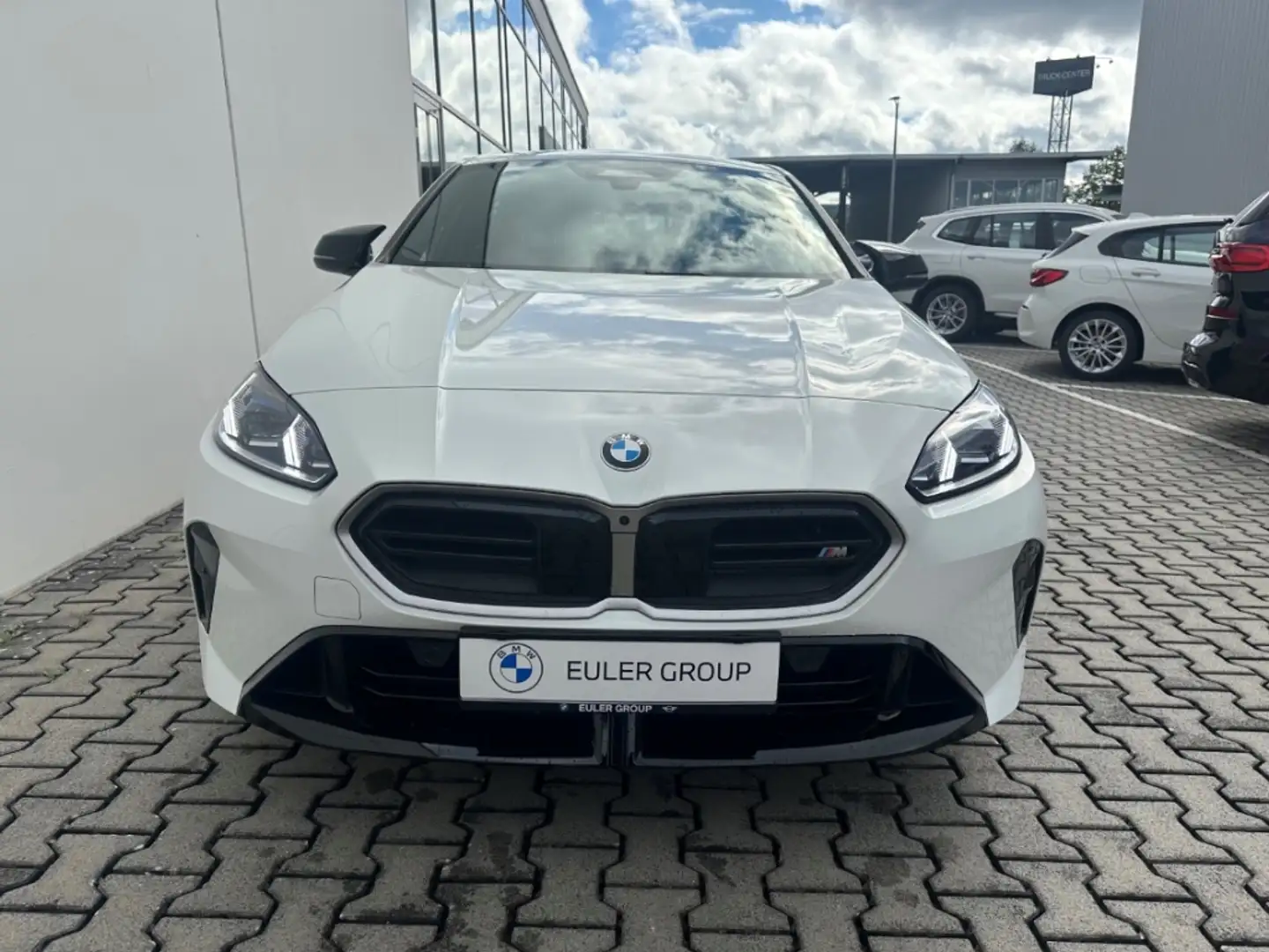 BMW 135 ix F70 H/K HUD ParkAss+ AdLED M-Sportbremse/Fahrw. Weiß - 2