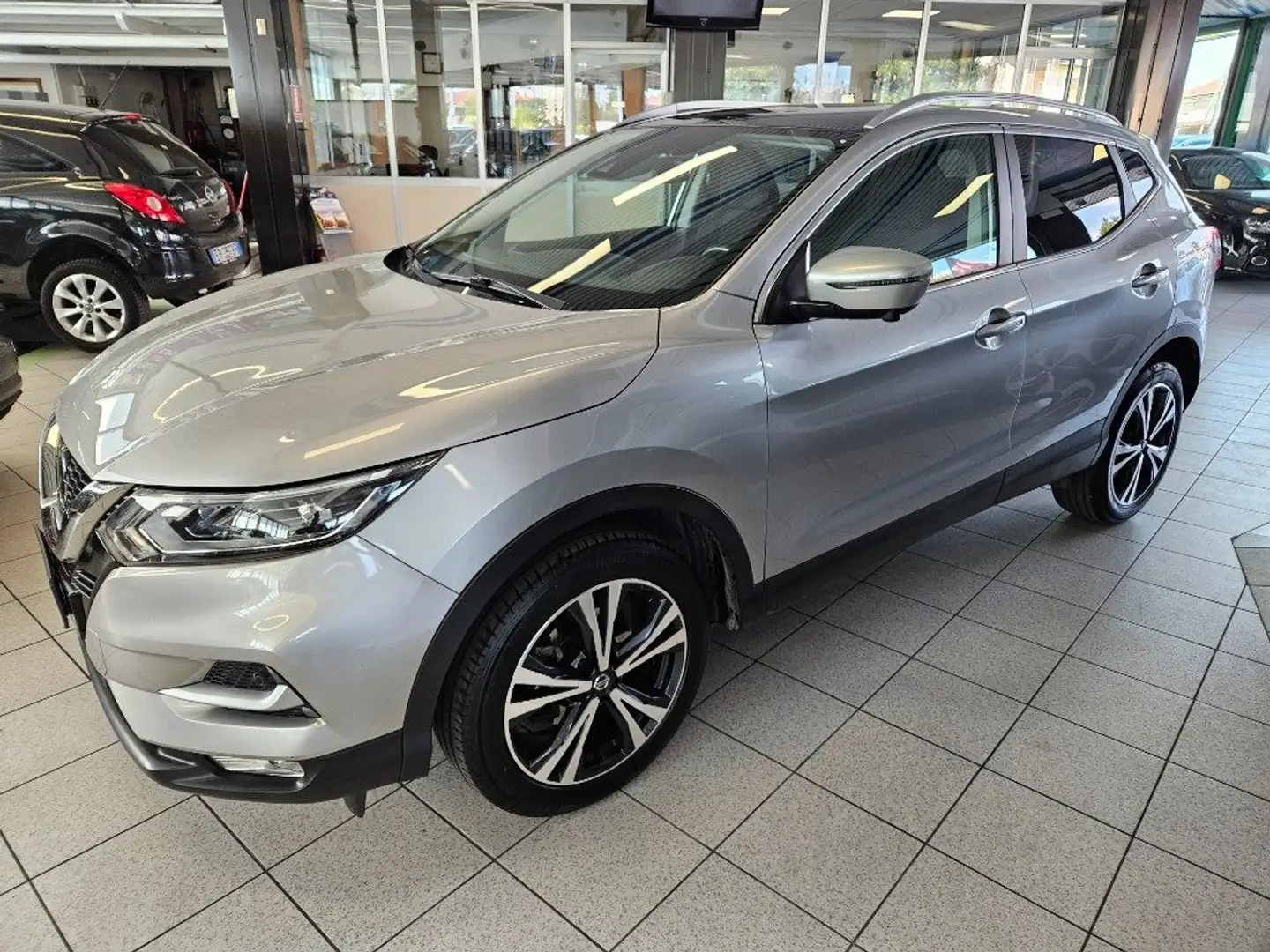 Nissan Qashqai 1.5 dCi 115 CV  N-Connecta Grigio - 1
