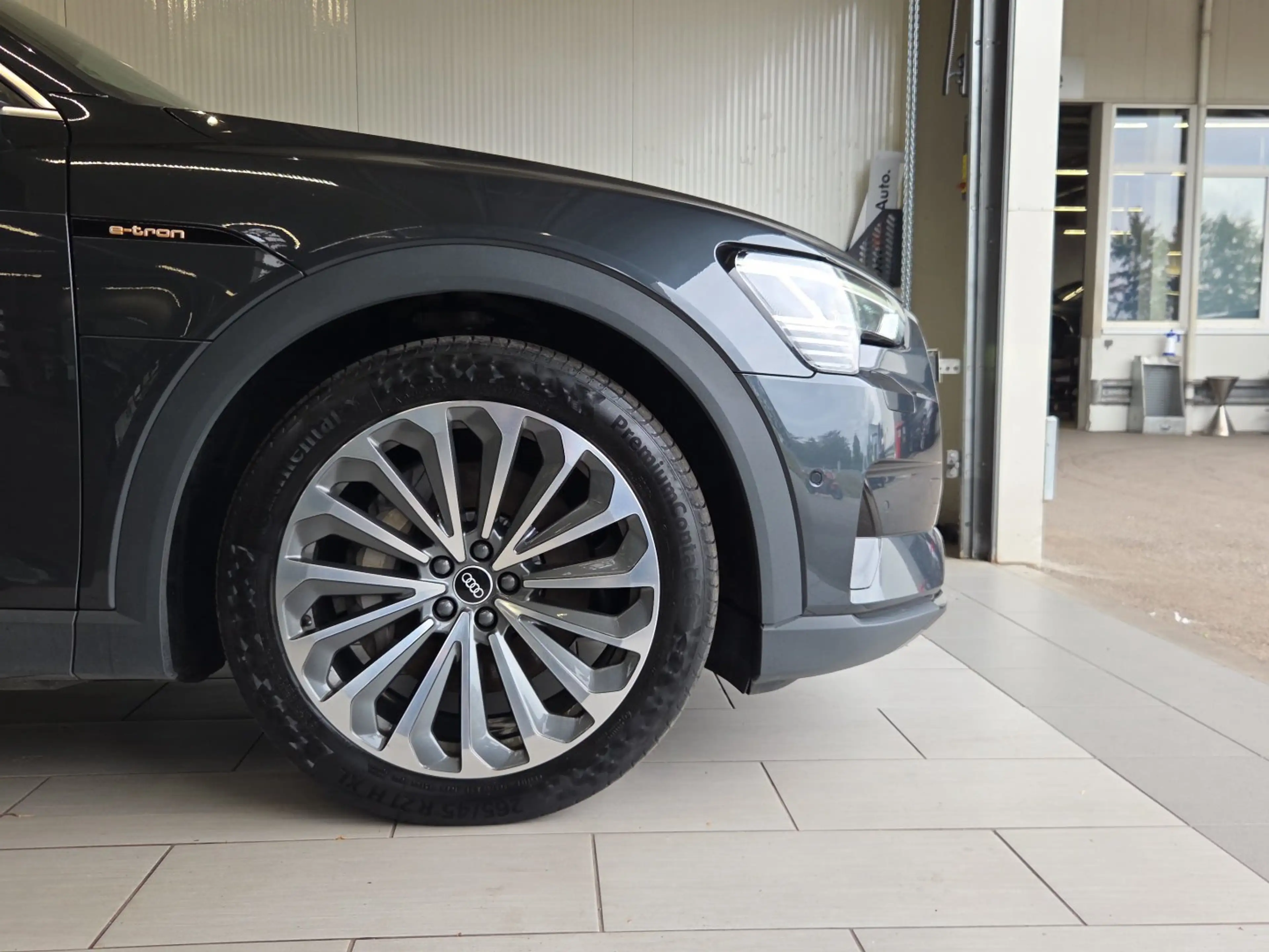 Audi e-tron 55 300 kW Business — photo 6