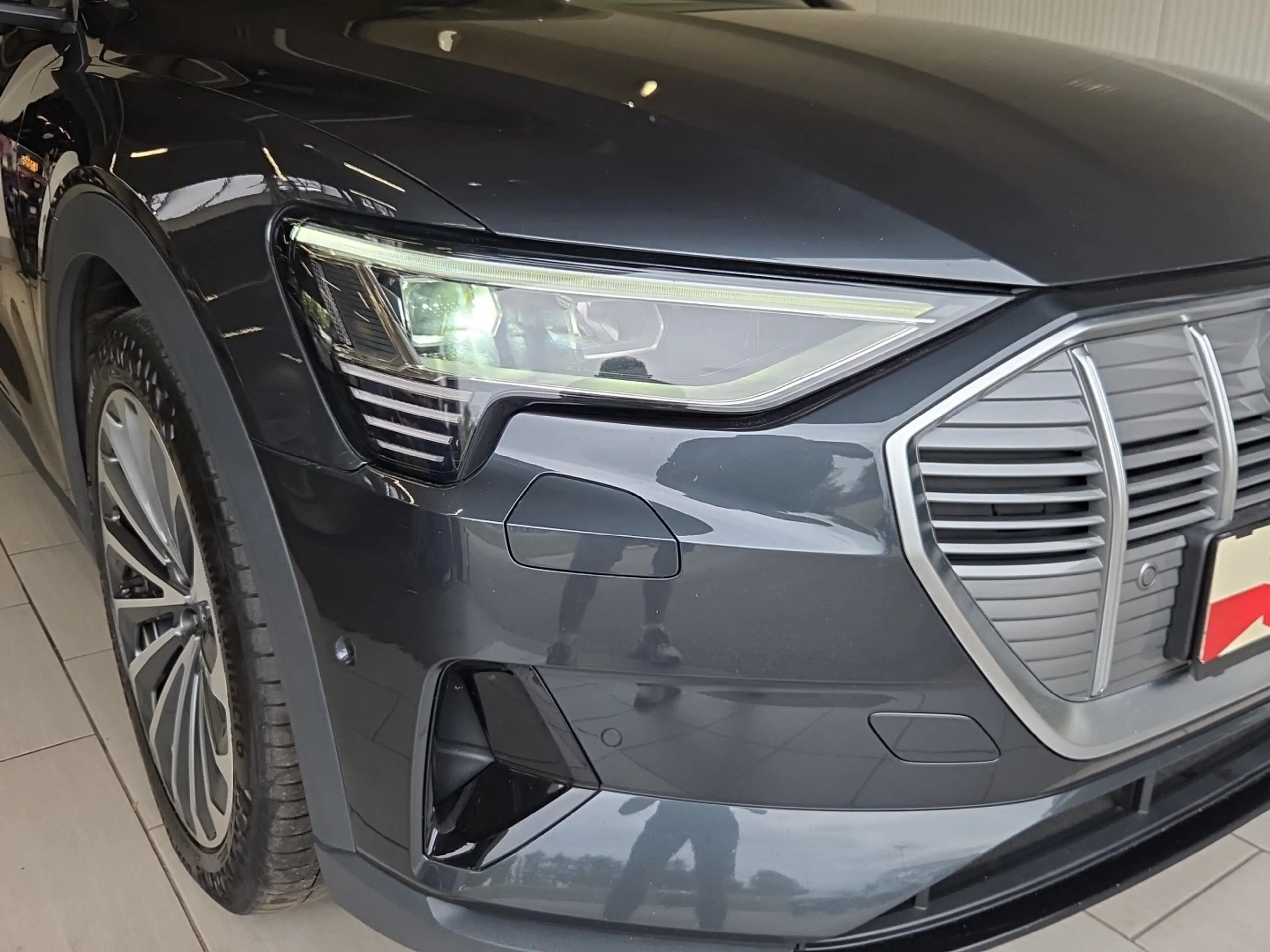 Audi e-tron 55 300 kW Business — photo 7