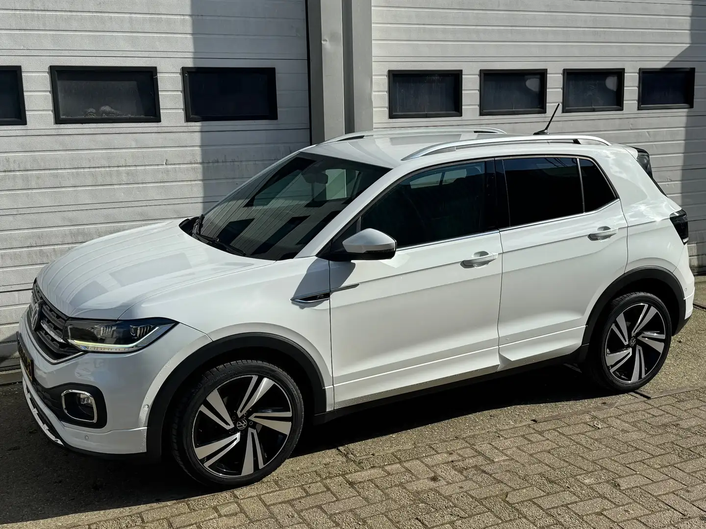 Volkswagen T-Cross 1.0 TSI 3x R LINE automaat/xenon/led/front assist/ Wit - 2