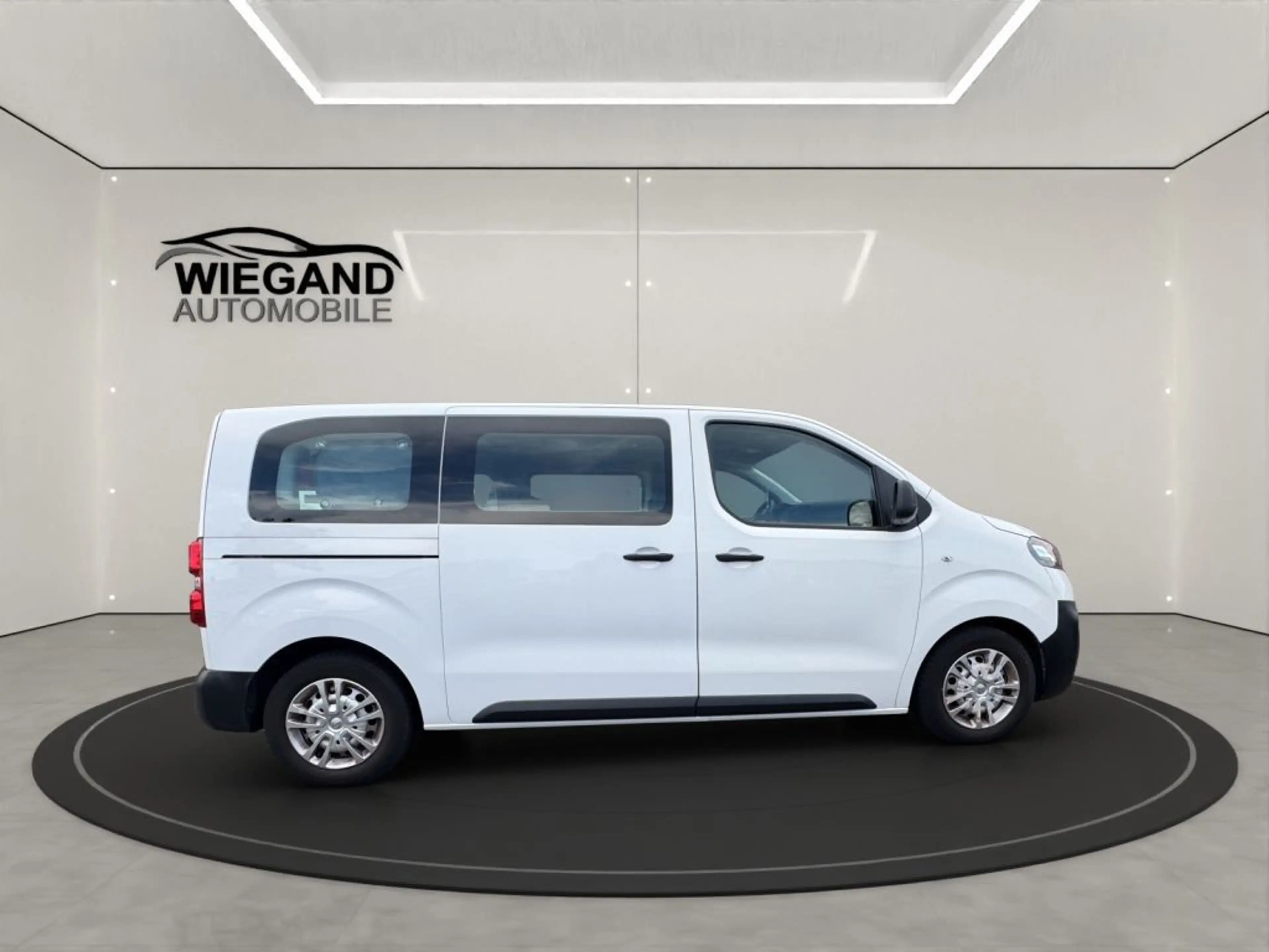 Opel Zafira Life 1.5 D M Selection+KLIMA+LED+ — photo 6