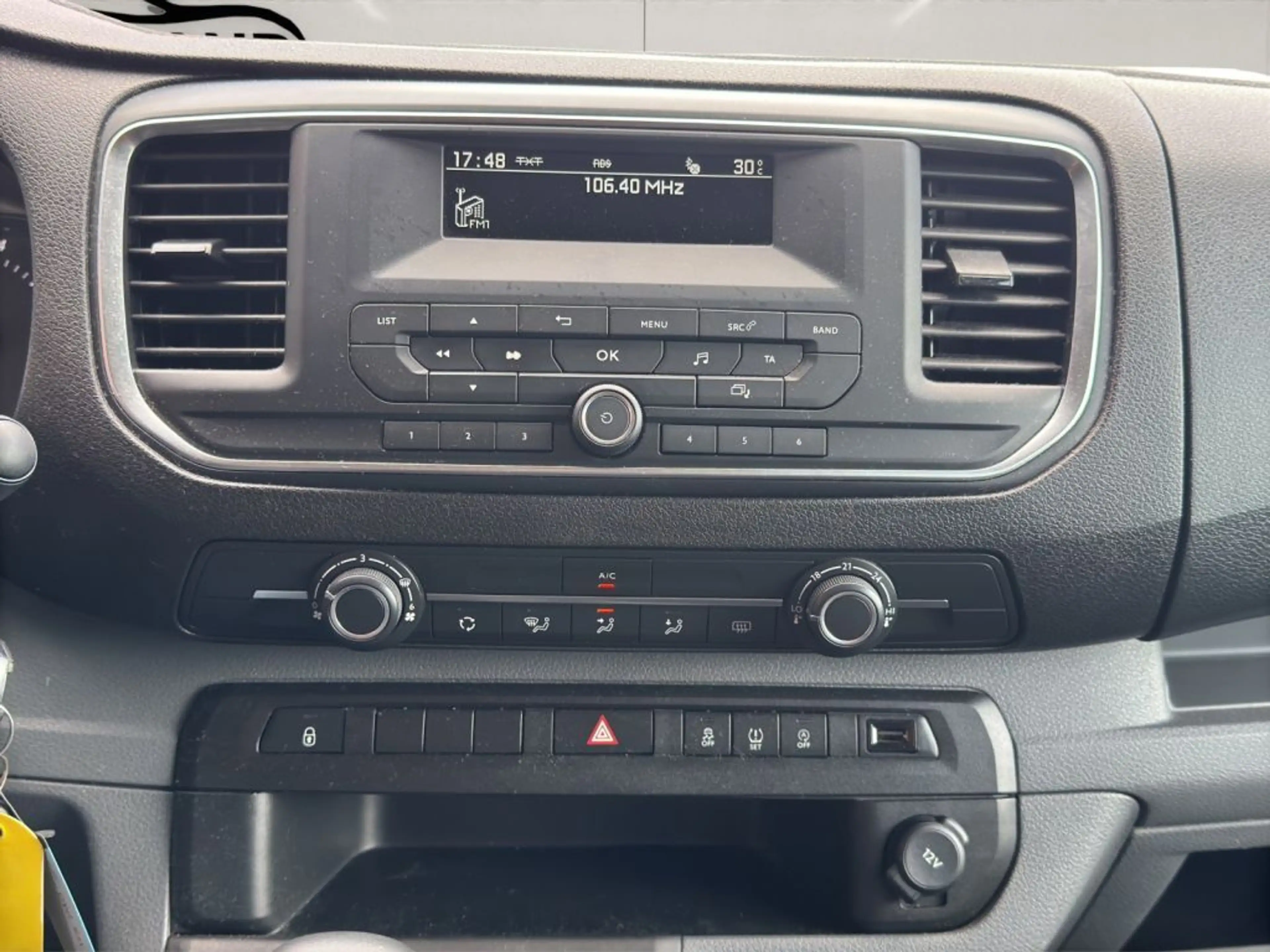 Opel Zafira Life 1.5 D M Selection+KLIMA+LED+ — photo 14