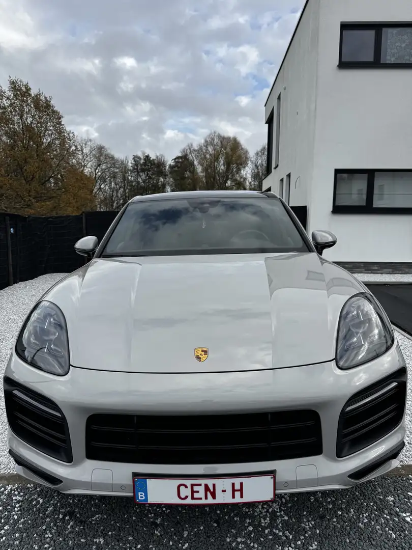 Porsche Cayenne 4.0 Bi-Turbo V8 GTS Tiptronic Gris - 1
