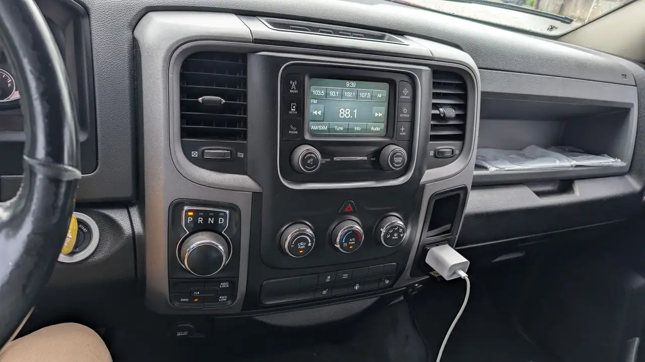 RAM 1500 снимка RAM 1500