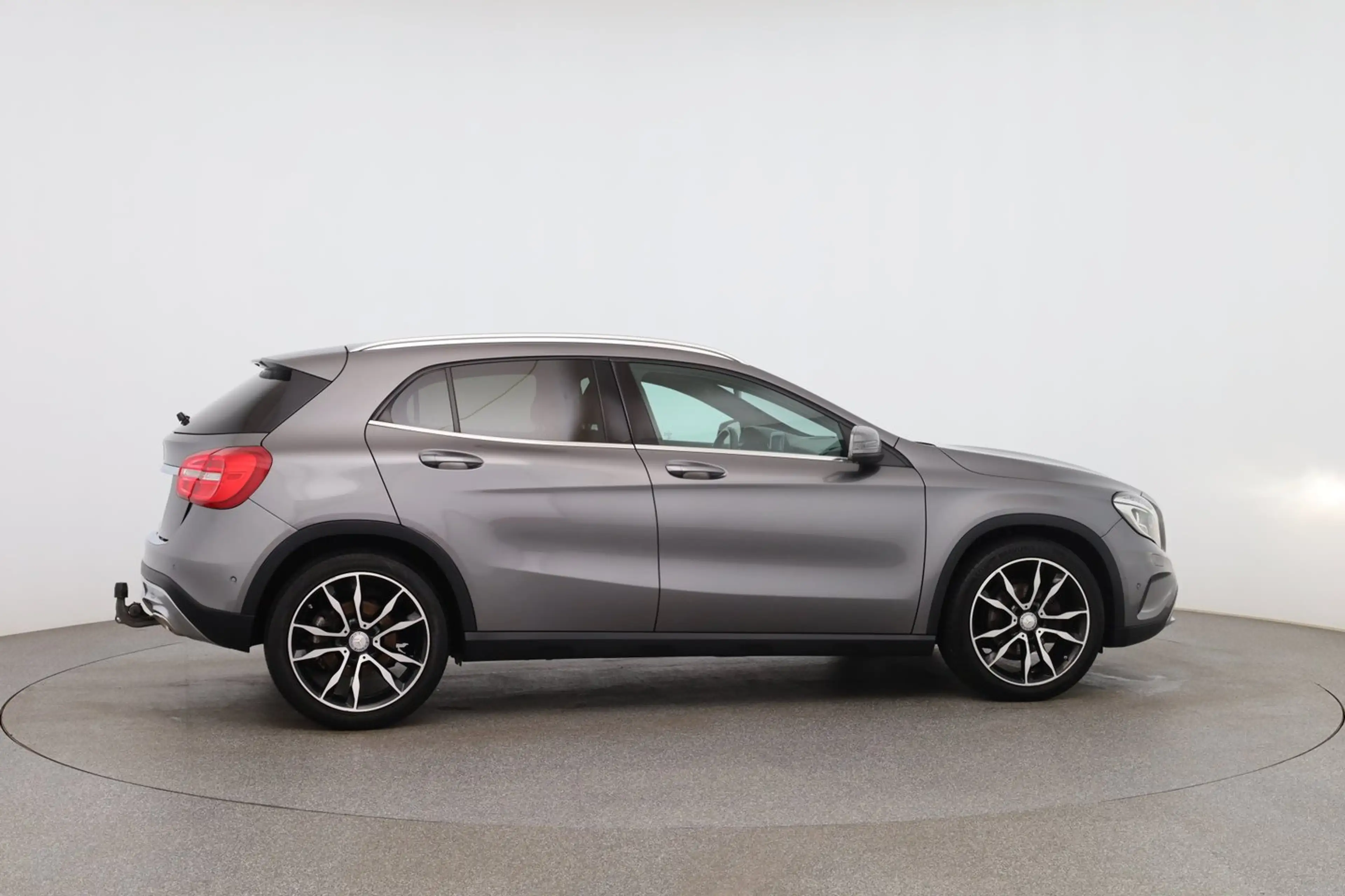 Mercedes-Benz GLA 220 GLA 220 CDI / d 4Matic — photo 6