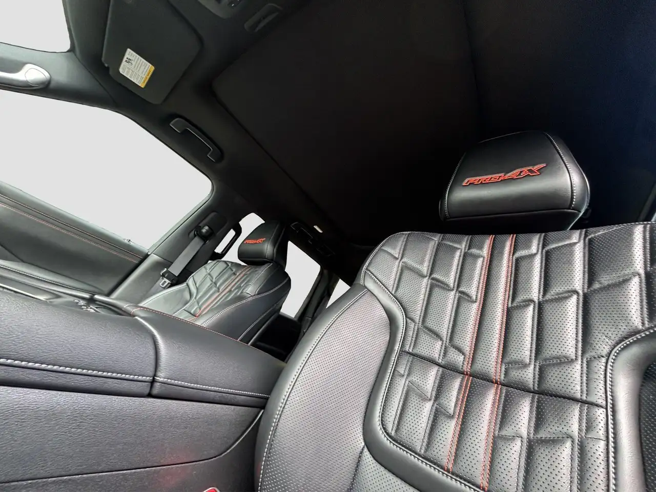 Nissan Armada снимка Nissan Armada