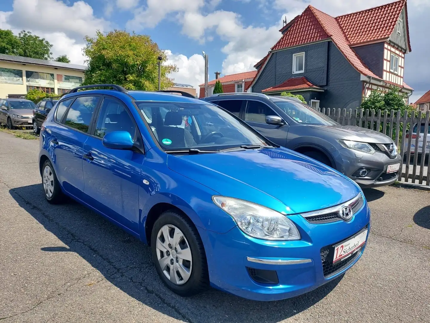 Hyundai i30 1,6 cw Classic Blue Klima AHK Blau - 1