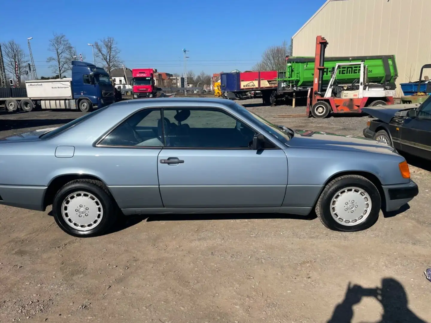 Mercedes-Benz 300 CE  Coupe aus 1. Hand / Scheck Stříbrná - 1