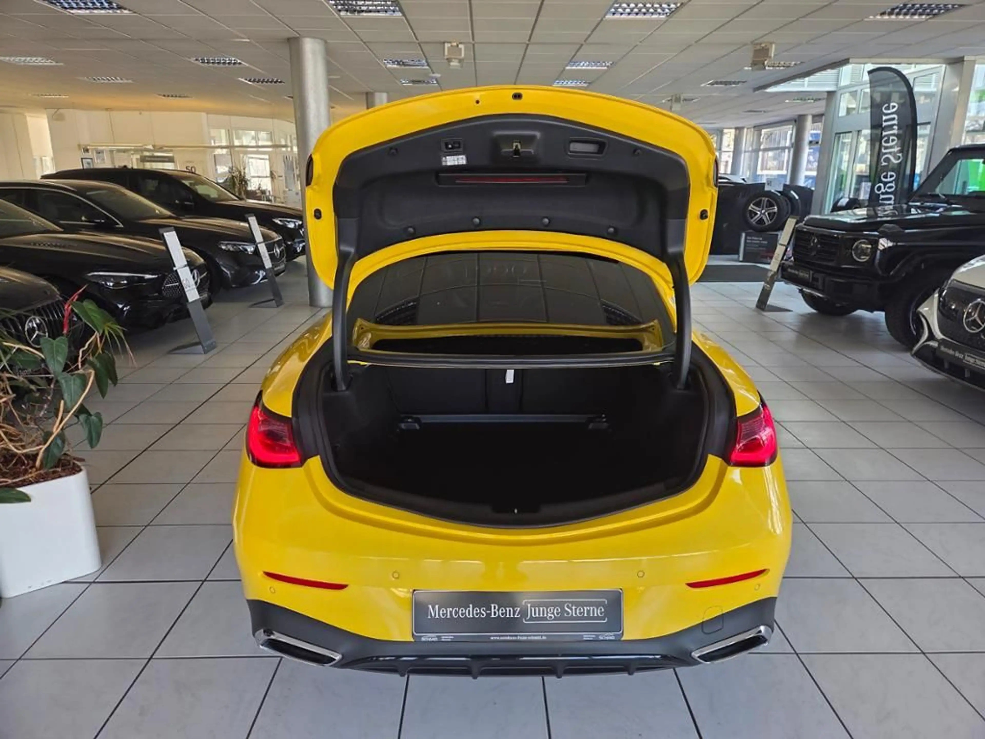 Mercedes-Benz CLE 180 Coupé Edition AMG Line Pano AHK Night — photo 8