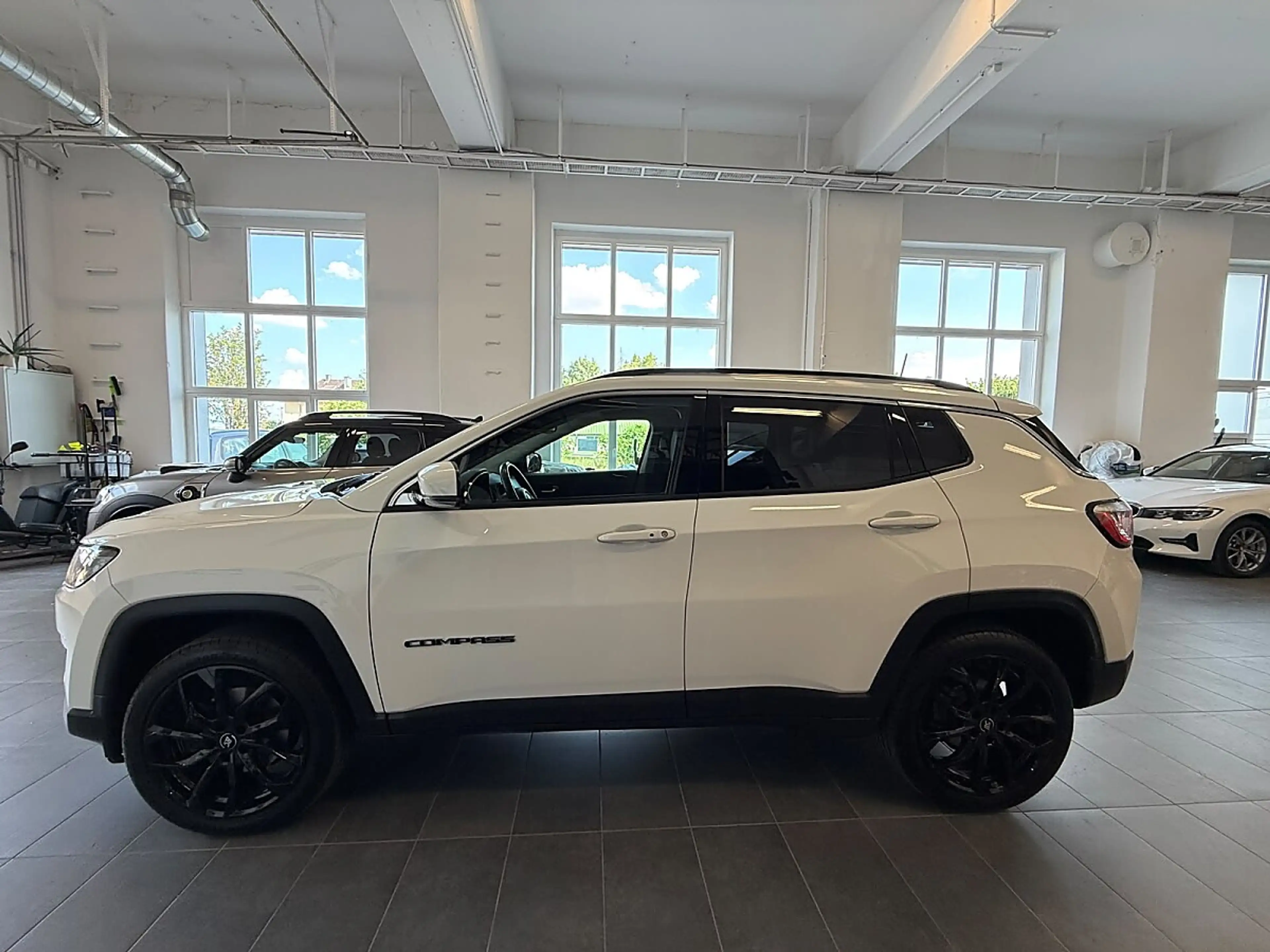Jeep Compass 2.0 MultiJet Limited AWD — photo 11