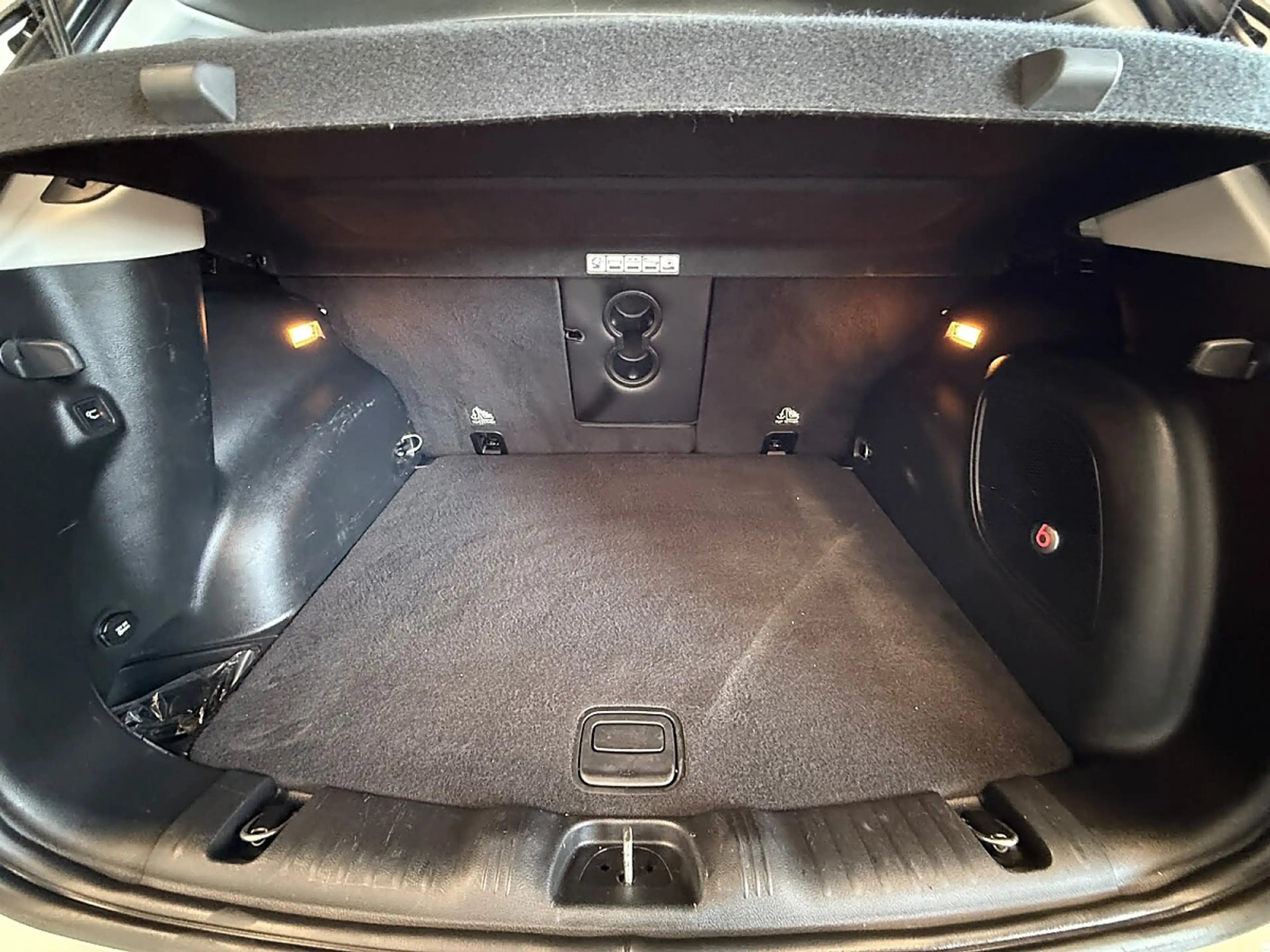 Jeep Compass 2.0 MultiJet Limited AWD — photo 9