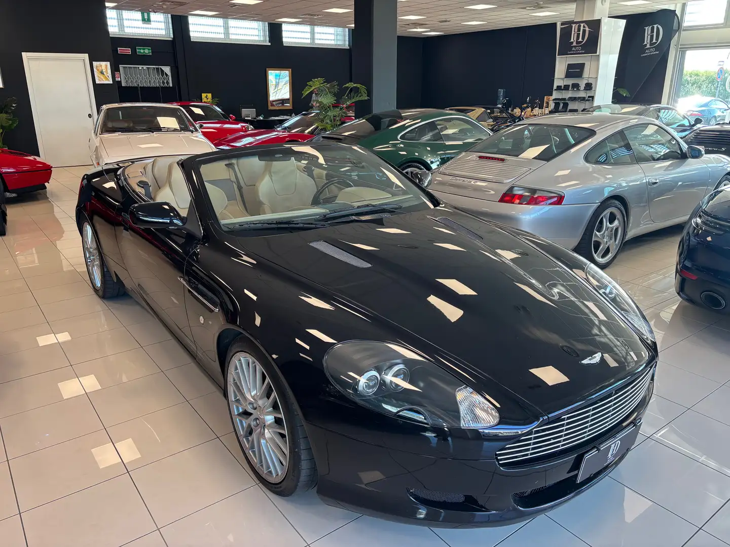 Aston Martin DB9 Volante 6.0 476cv touchtronic 2 Nero - 1