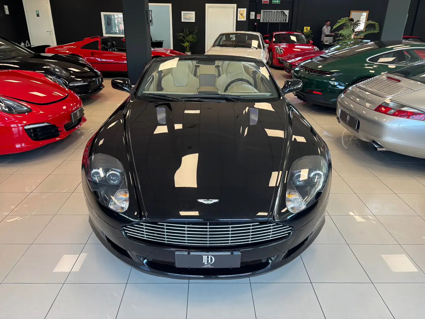 Aston Martin DB9 Volante 6.0 476cv touchtronic 2 Nero - 2