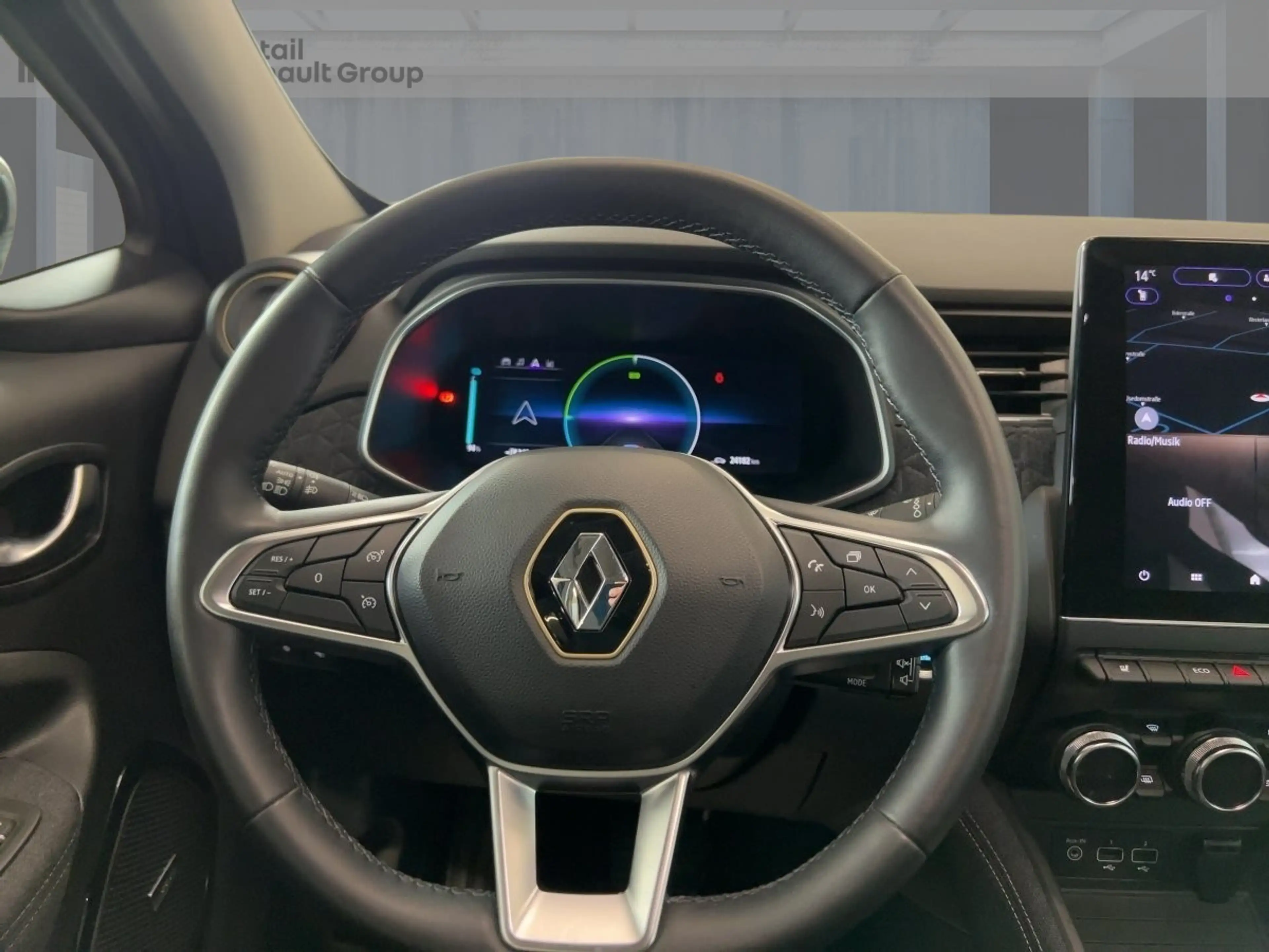 Renault ZOE Iconic EV50 E-Tech 100% elektrisch SHZ — photo 11