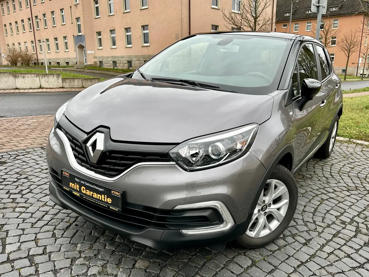 Renault Captur Limited Grau - 1