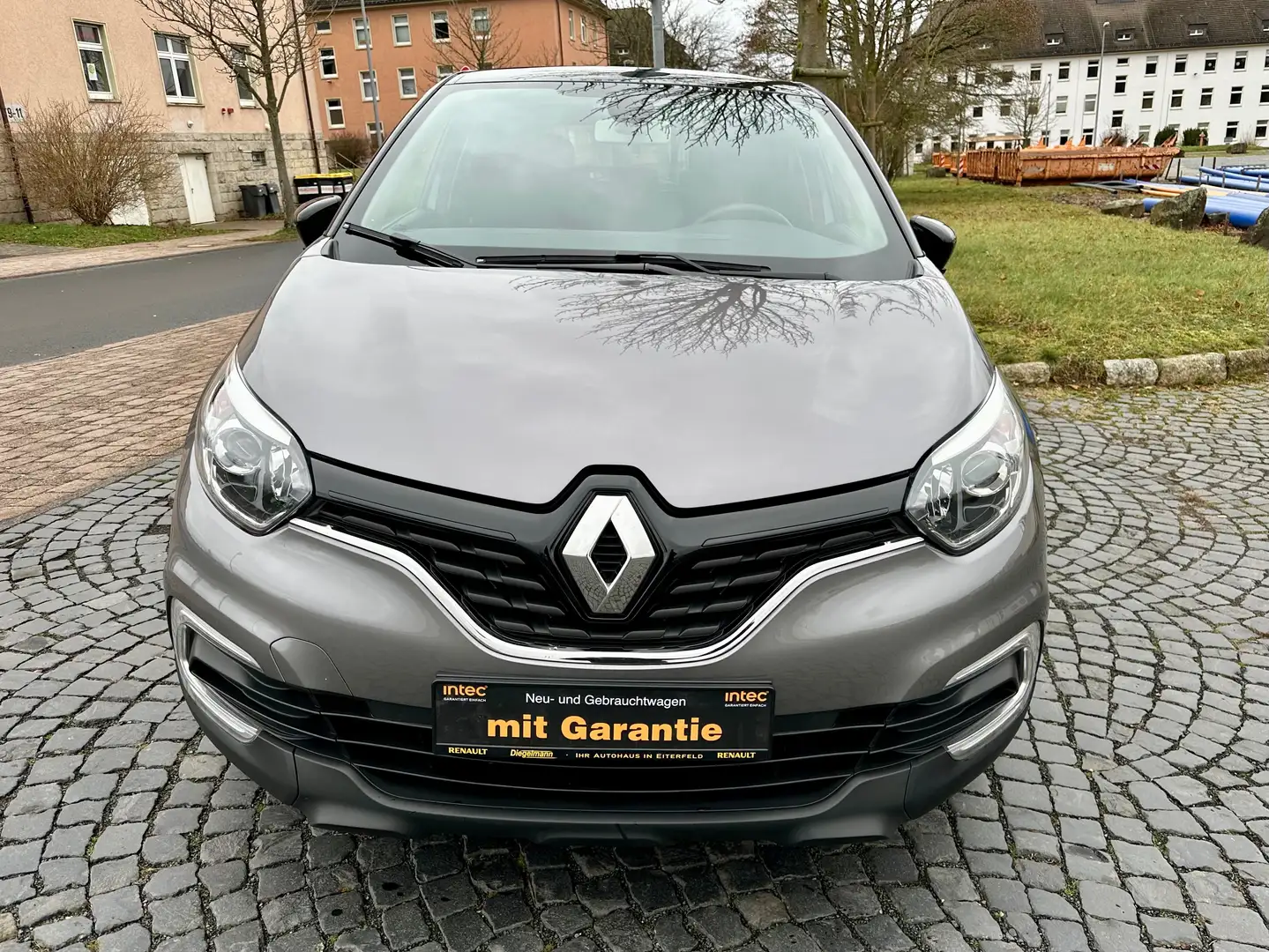Renault Captur Limited Grau - 2