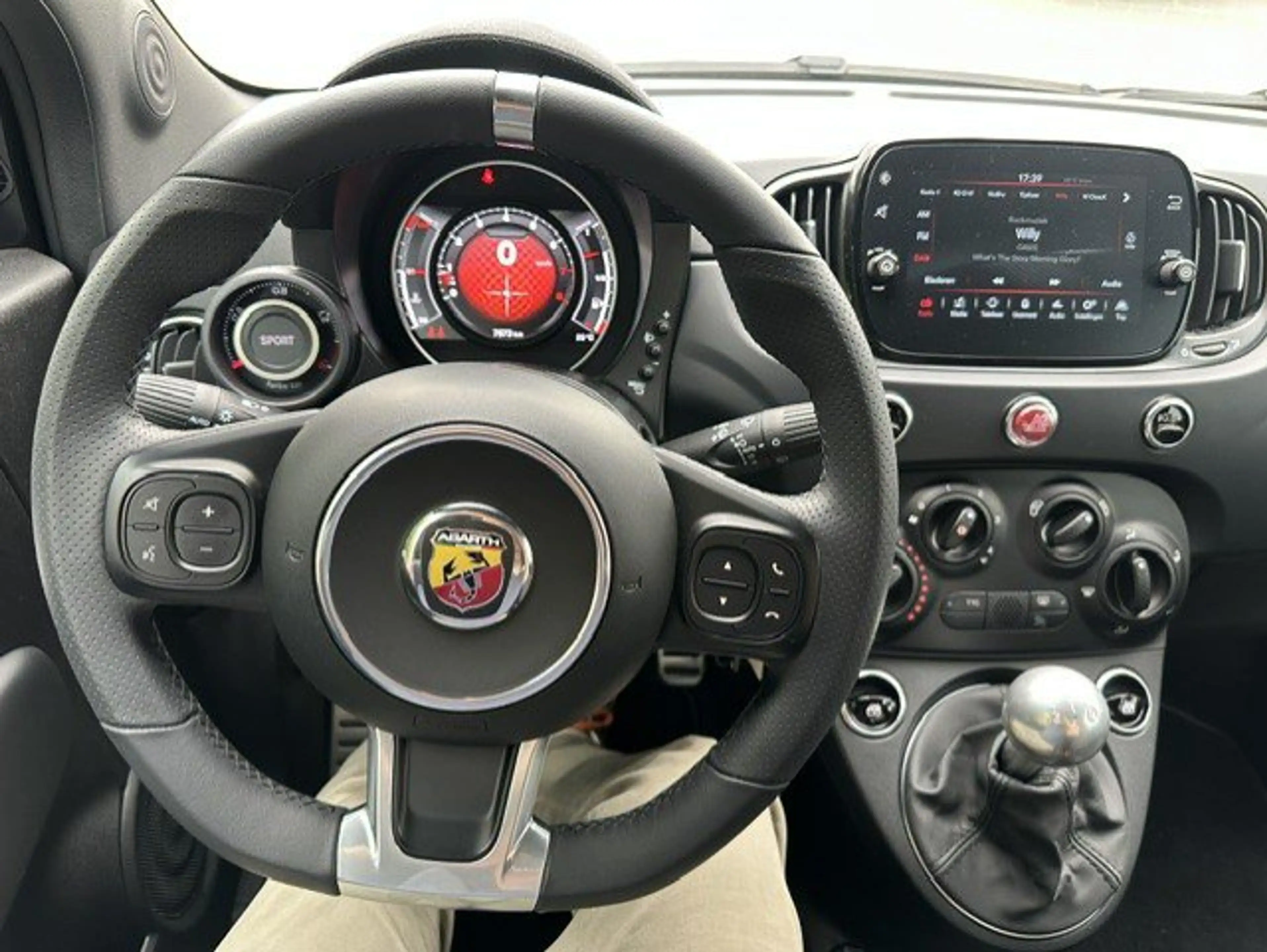 Abarth 595 Turismo 1.4 T-Jet 595 MT TURISMO FINAL EDITION — photo 12
