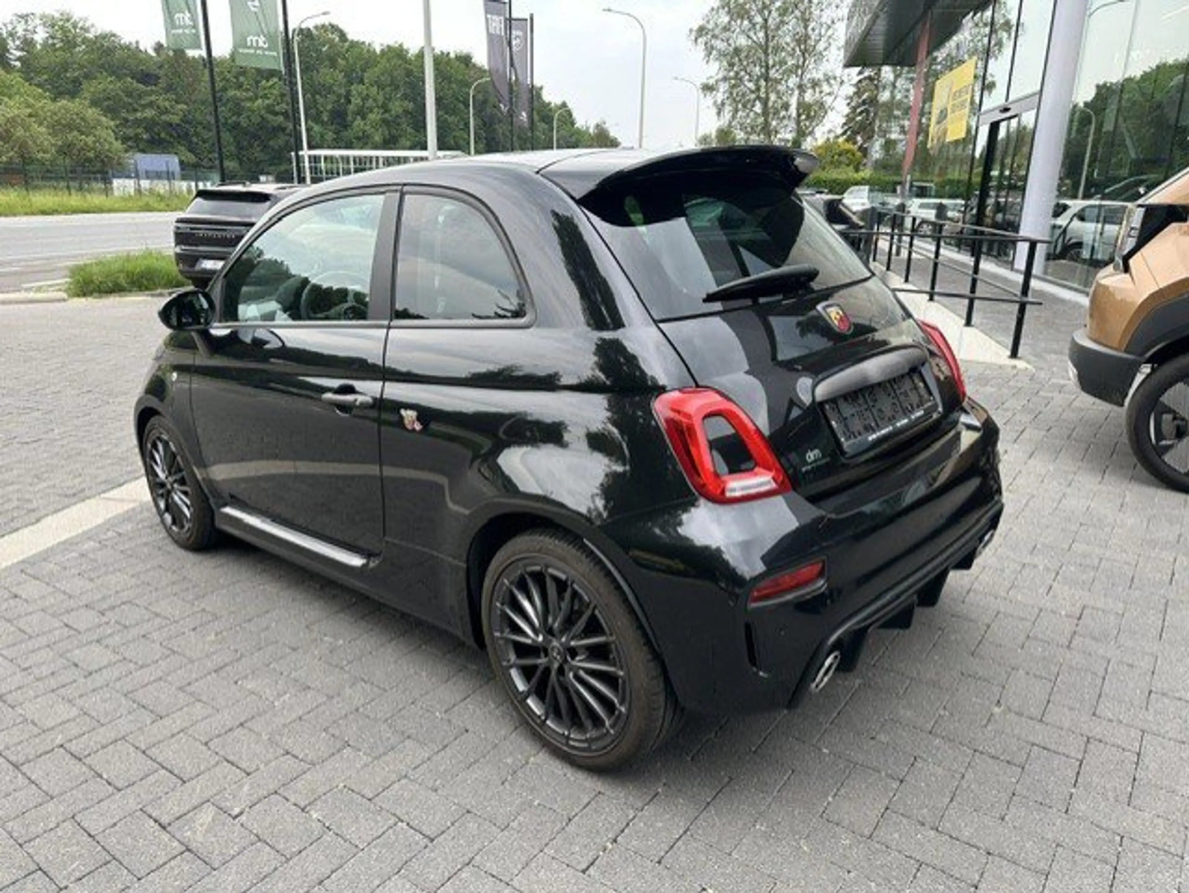 Abarth 595 Turismo 1.4 T-Jet 595 MT TURISMO FINAL EDITION — photo 2