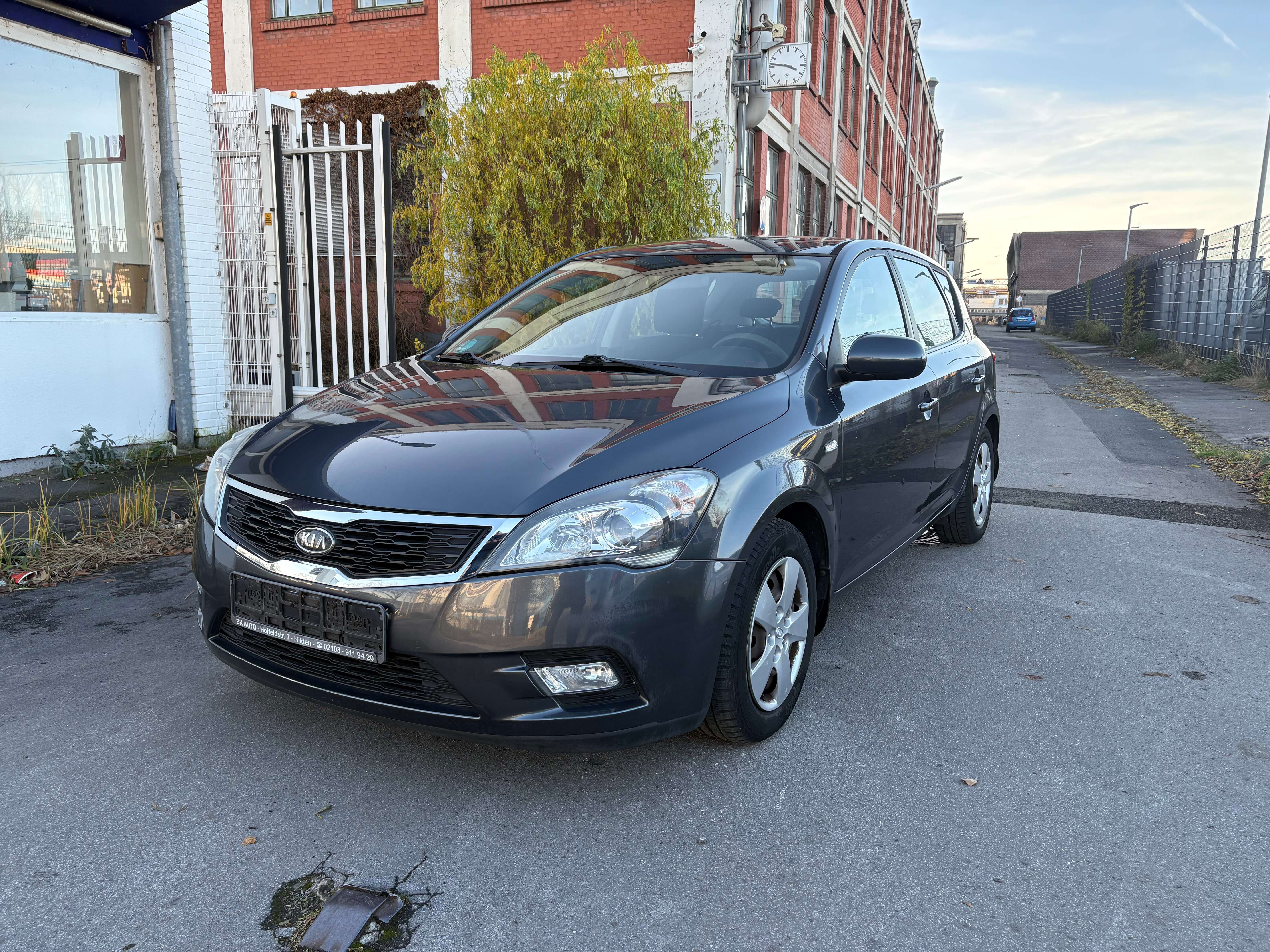 Second hand Kia Ceed 1.4