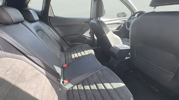 SEAT Ibiza 2020, foto 12