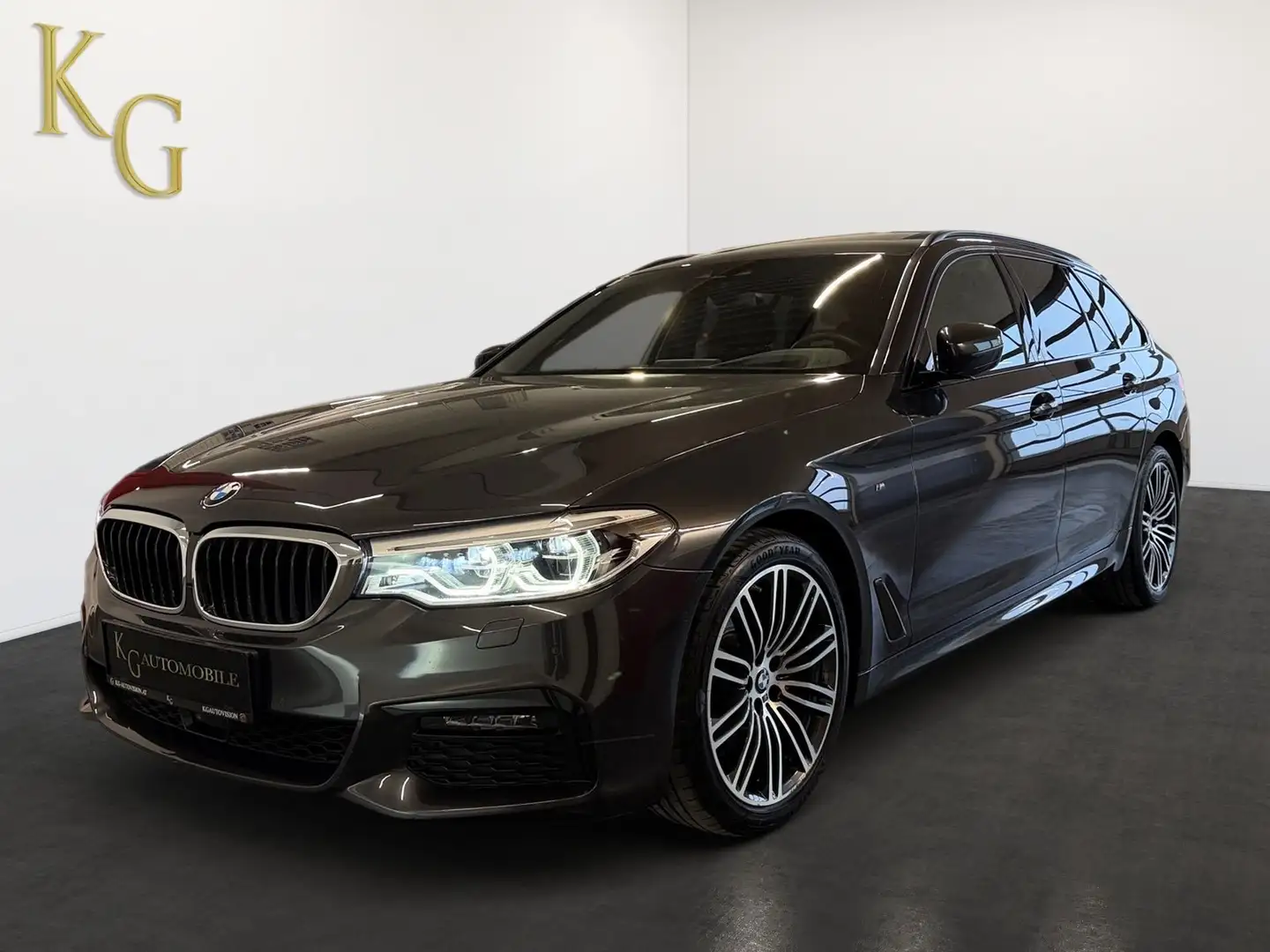 BMW 520 d xDrive M-Sport ab ca. 280€ monatlich Grau - 2