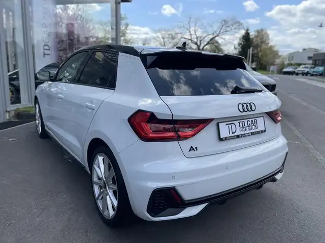 Audi A1 view 13