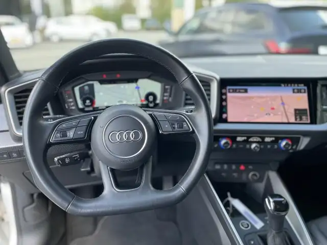 Audi A1 view 8