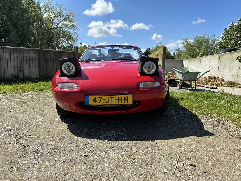 Mazda MX-5 1990 из Европы — купить под ключ