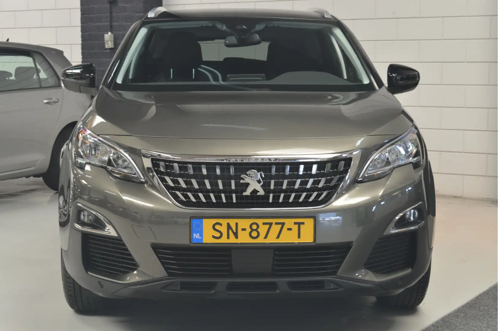 Peugeot 3008 1.2 PureTech Blue Lease Executive // AUTOMAAT // N Gris - 2