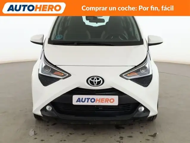 Toyota Aygo view 9