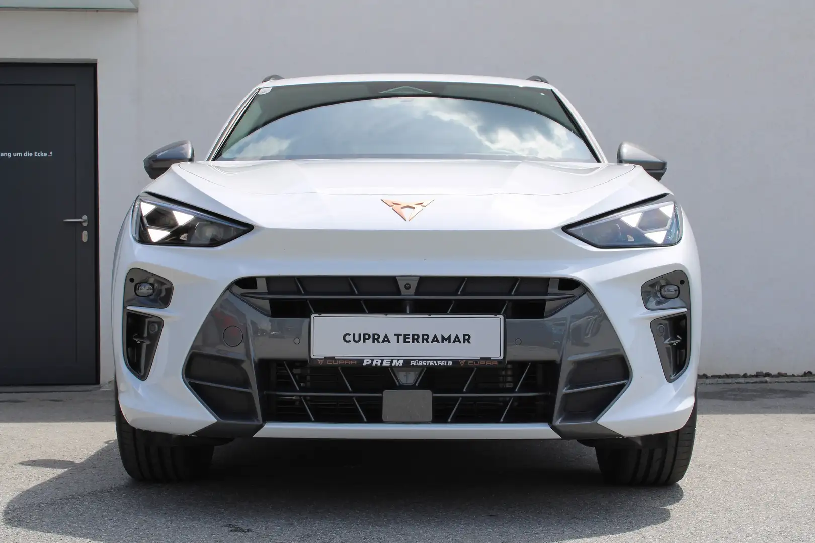 CUPRA Terramar 1,5 eTSI 150 PS DSG mit perfekter Mehrausstattung! Weiß - 1