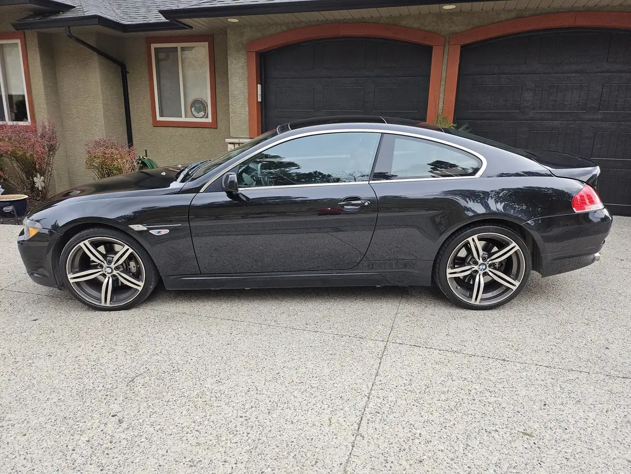 BMW 6 Series снимка BMW 6 Series