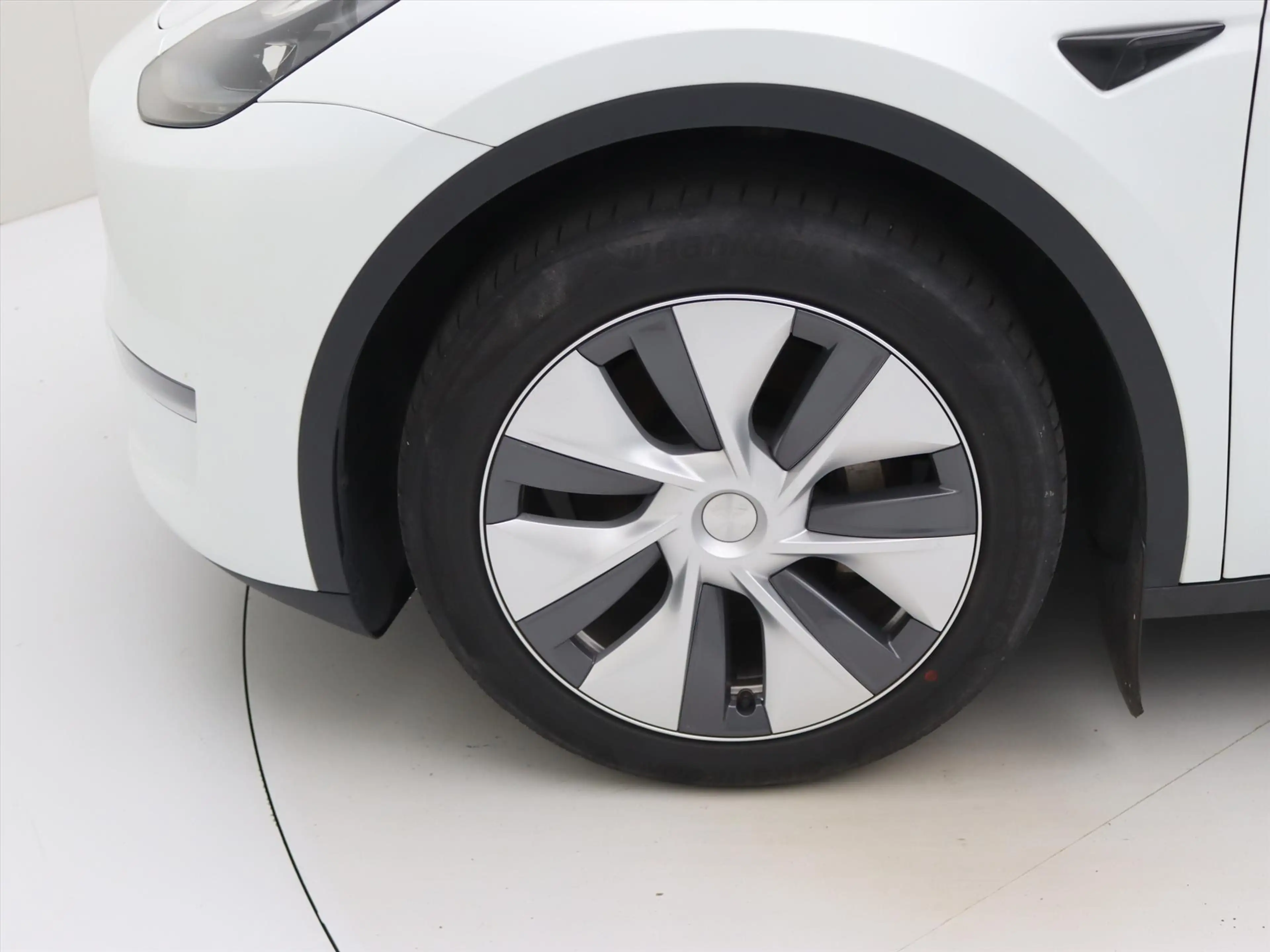 Tesla Model Y Long Range AWD 75kWh 351pk 92.8% SoH [ TREKHAAK+AM — photo 12