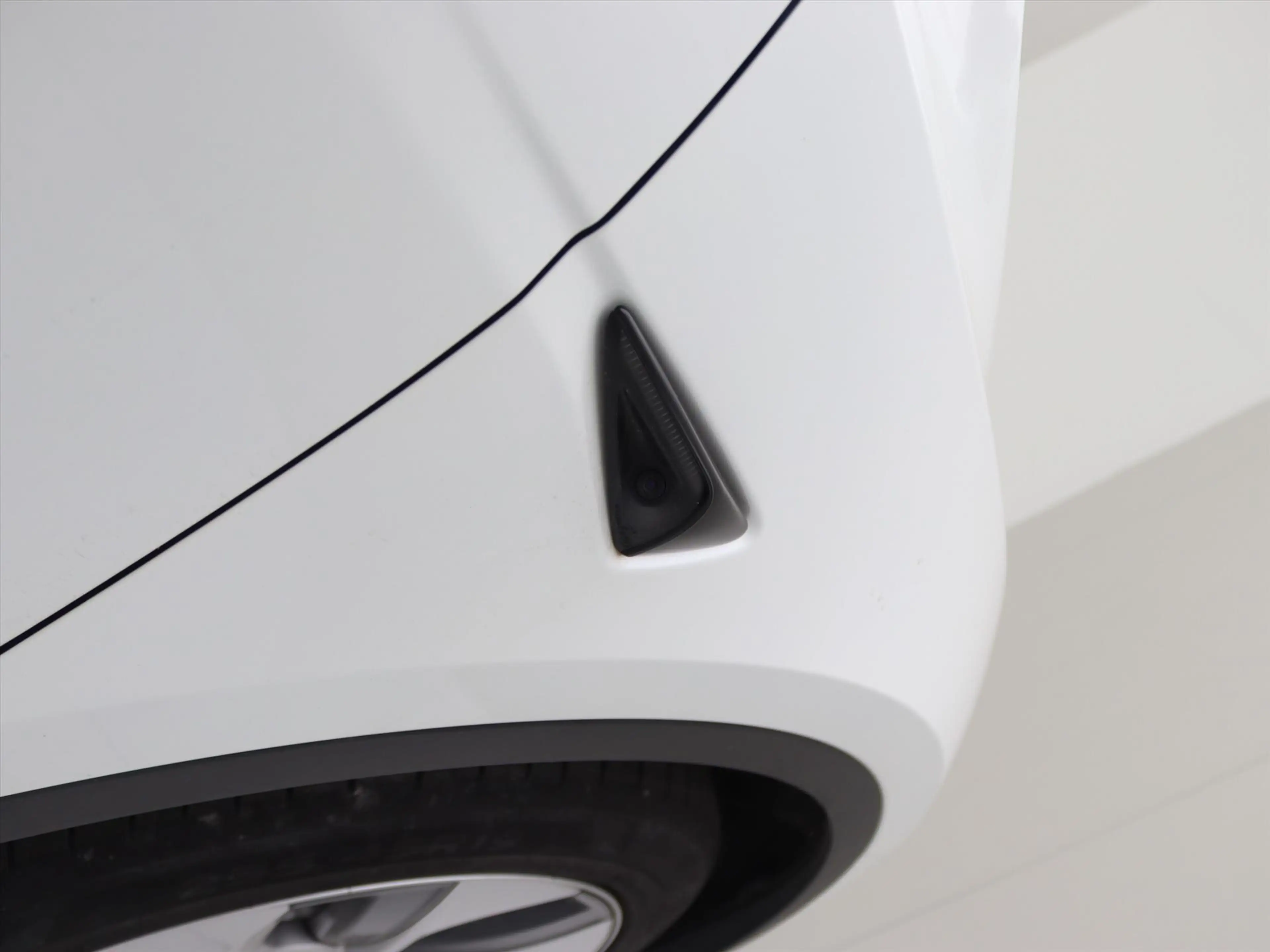 Tesla Model Y Long Range AWD 75kWh 351pk 92.8% SoH [ TREKHAAK+AM — photo 27