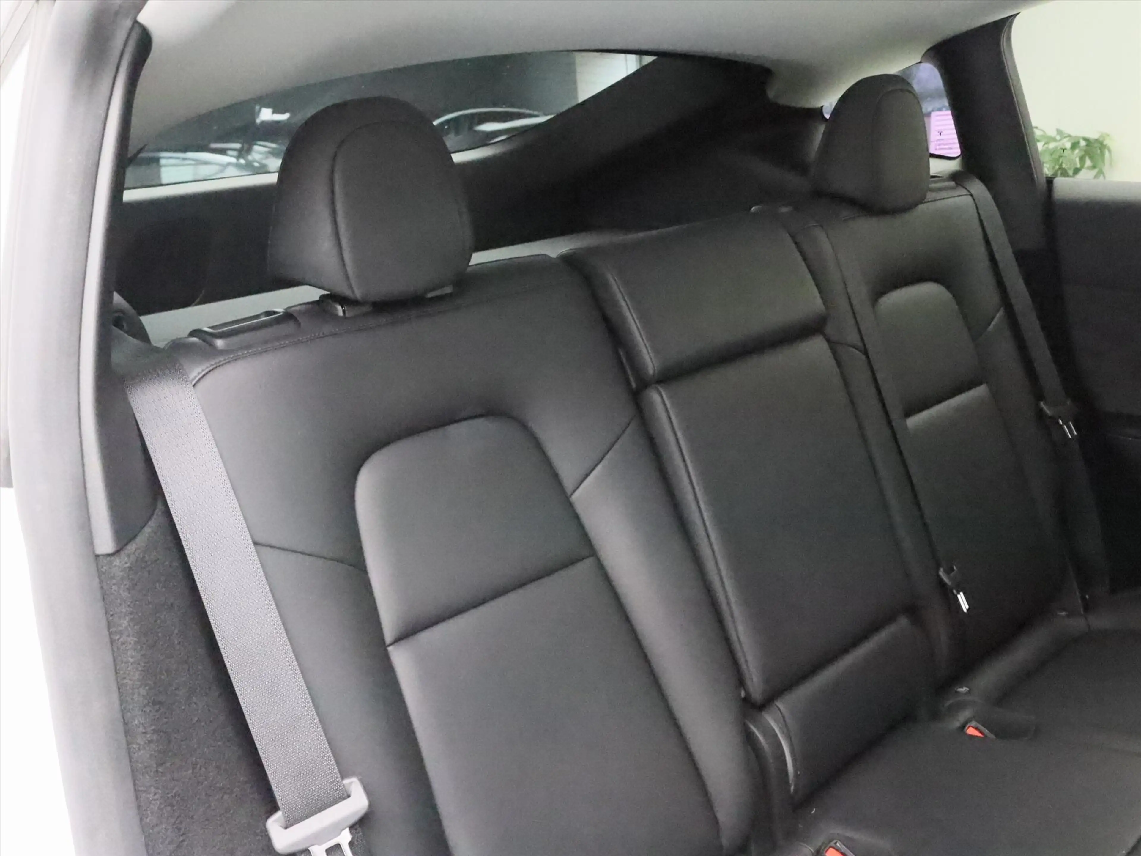 Tesla Model Y Long Range AWD 75kWh 351pk 92.8% SoH [ TREKHAAK+AM — photo 14